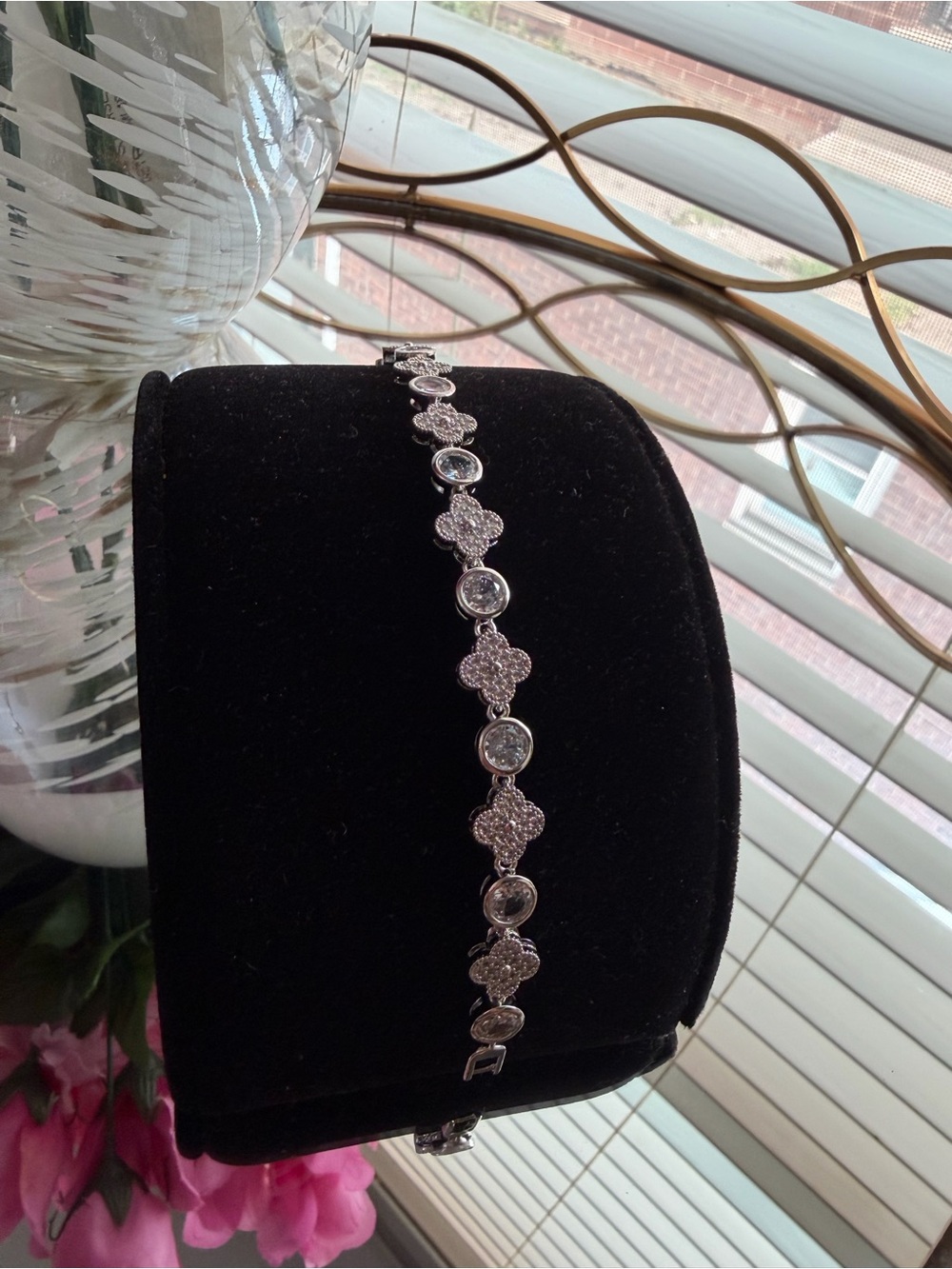 Elegant Silver-Tone Crystal Bracelet for Women